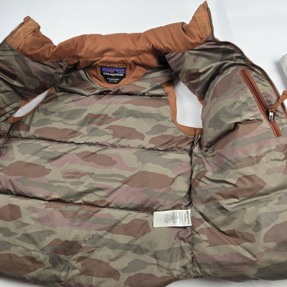 Patagonia Vest Womens Small Brown Down Puffer Quilted Full Zip Camo Lining - Picture 13 of 16